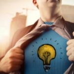 Superheroe bombilla.